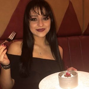 Meet your Posher, Fatimah